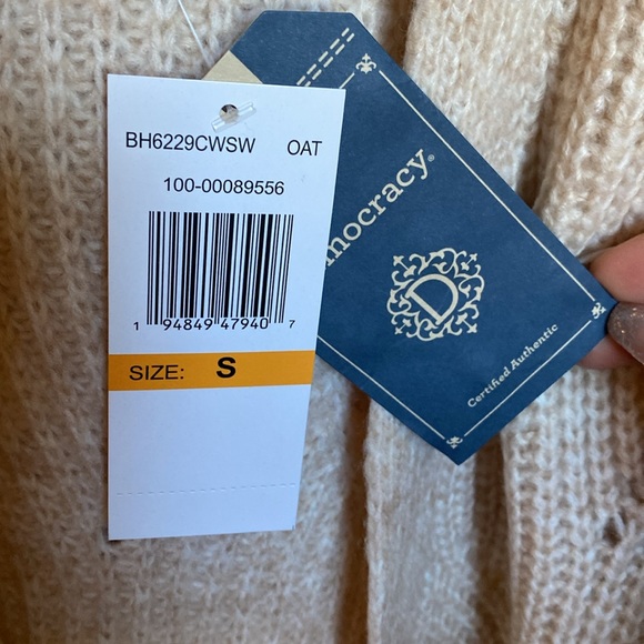 Democracy Sweater knit Cardigan light pink
Long Sleeve 2 Front Pockets SZ S new - Picture 5 of 7